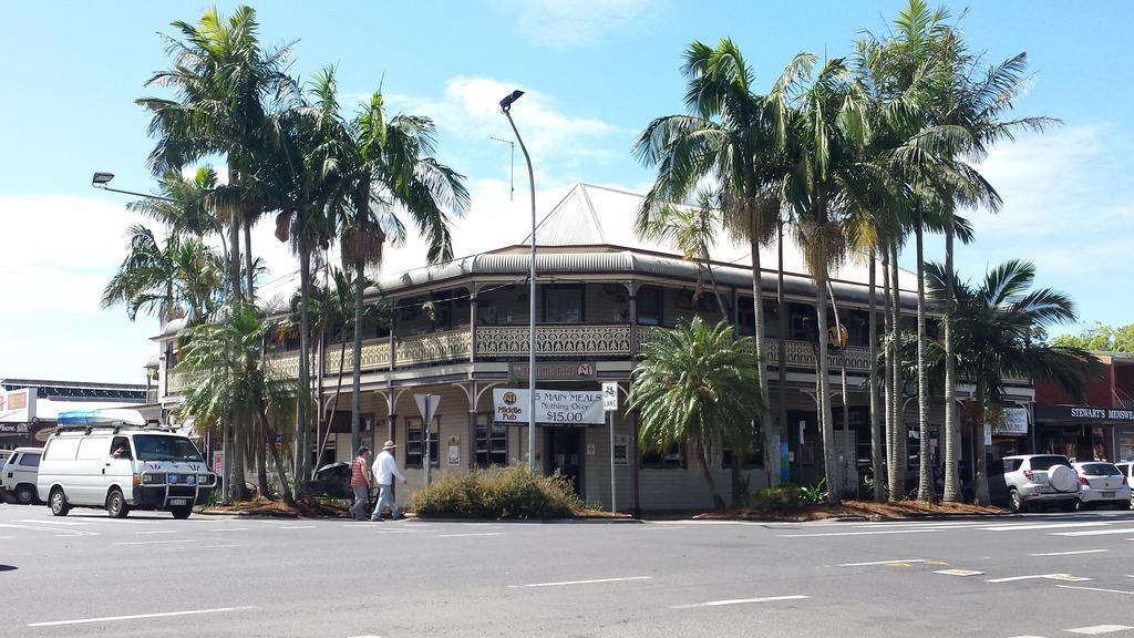 The Middle Pub Hotell Mullumbimby Eksteriør bilde