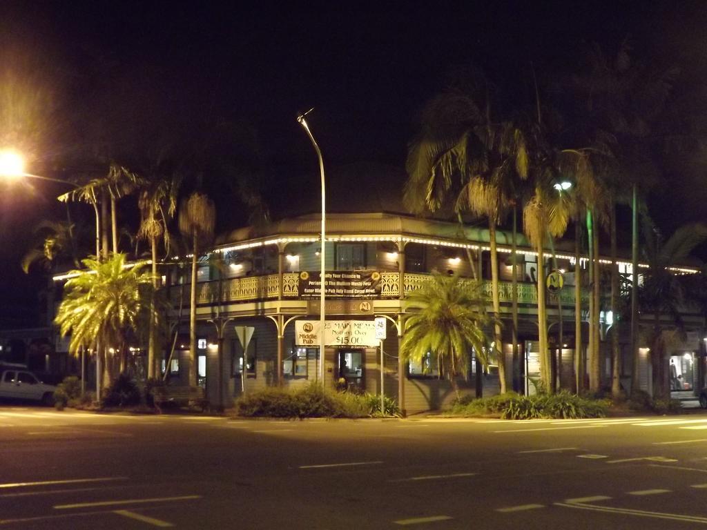 The Middle Pub Hotell Mullumbimby Eksteriør bilde