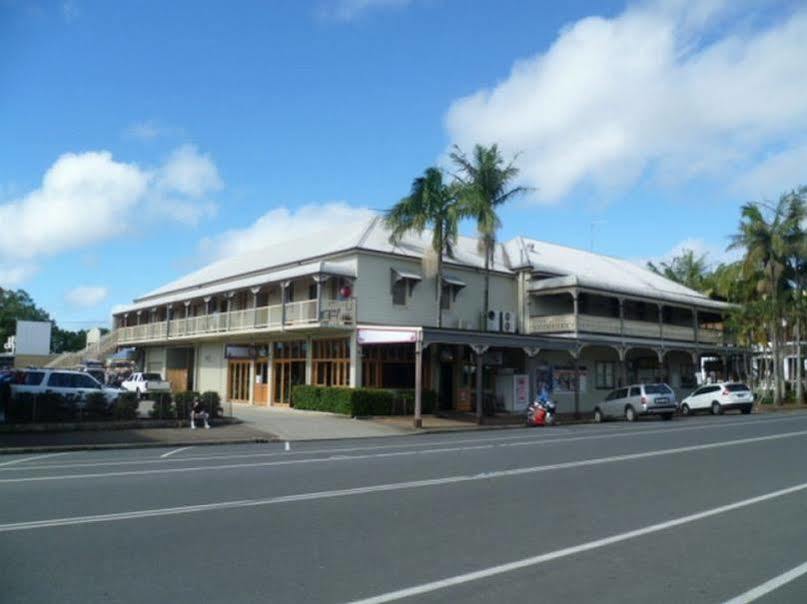 The Middle Pub Hotell Mullumbimby Eksteriør bilde
